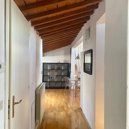 Ferienwohnung Luminosa Mansarda Vicino Al Porto Livorno Exterior foto