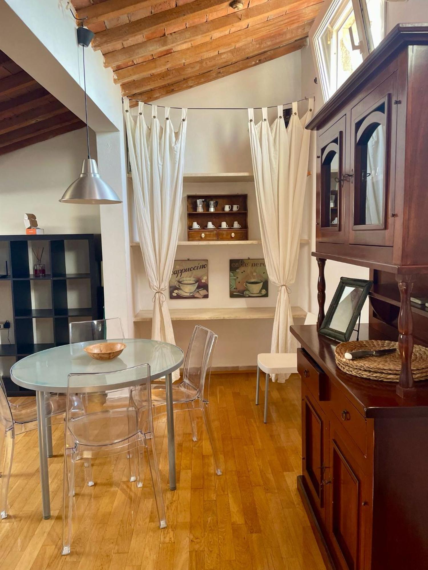 Ferienwohnung Luminosa Mansarda Vicino Al Porto Livorno Exterior foto
